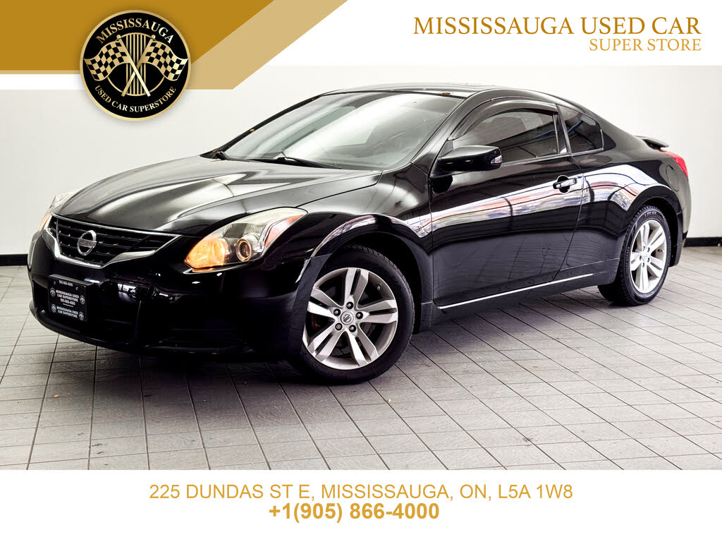 Nissan Altima Coupe 2.5 S 2013