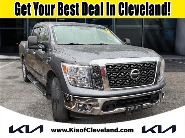 2017 Nissan Titan SV Crew Cab 4WD
