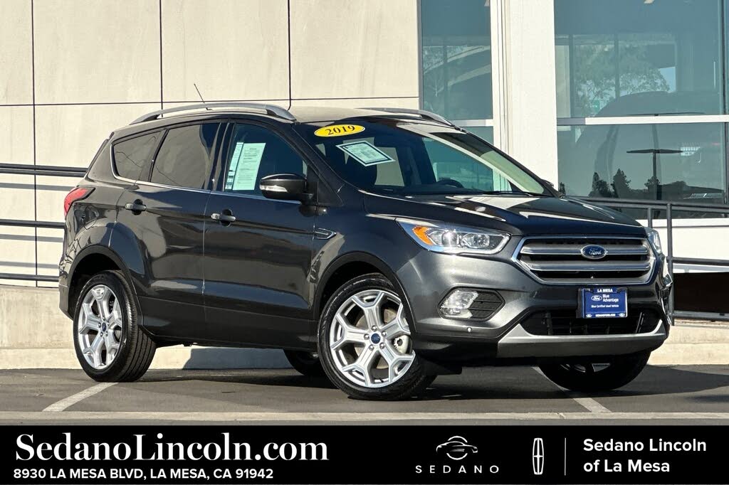 2019 Ford Escape Titanium FWD
