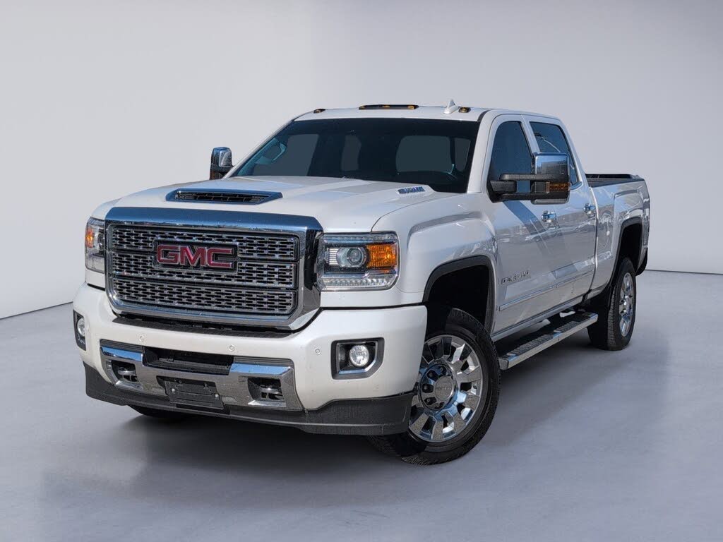 2019 GMC Sierra 2500HD Denali Crew Cab 4WD