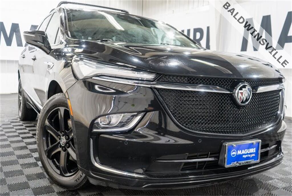 2023 Buick Enclave Essence AWD