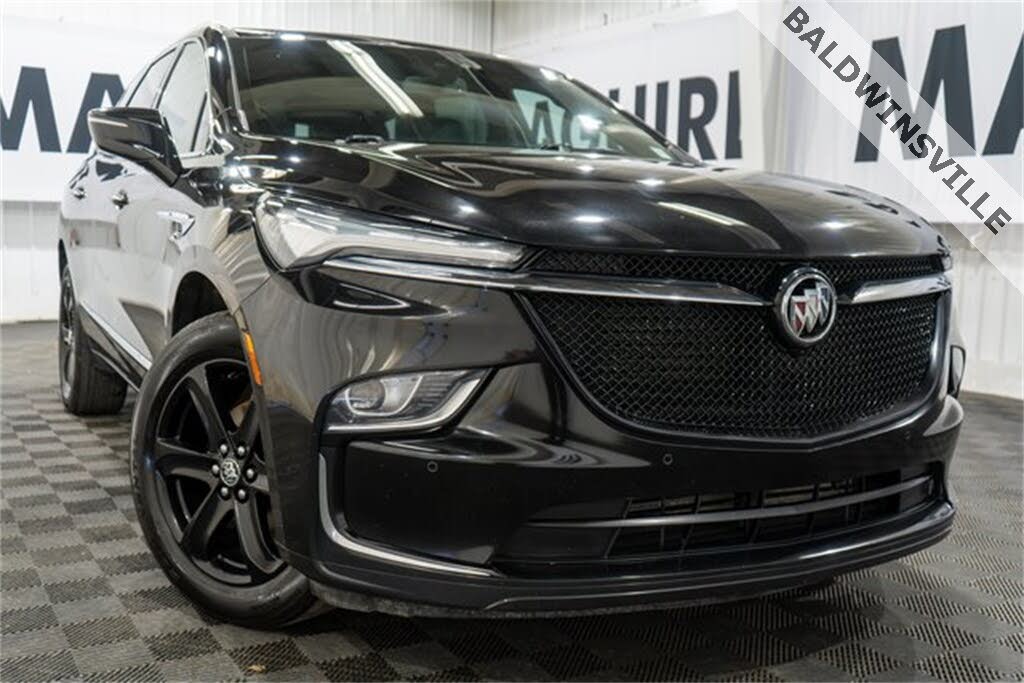2023 Buick Enclave Essence AWD