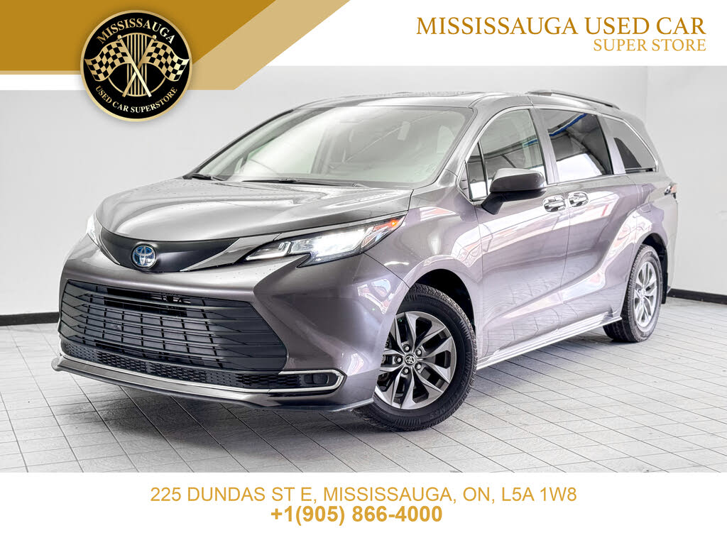 2023 Toyota Sienna XLE 8-Passenger FWD