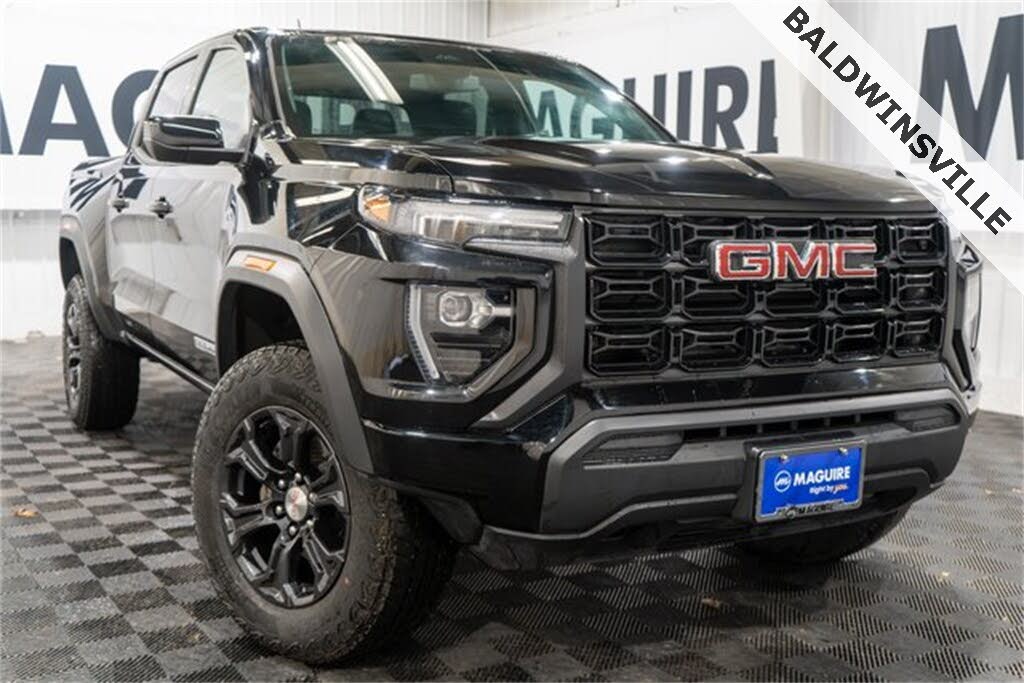 2024 GMC Canyon Elevation Crew Cab 4WD