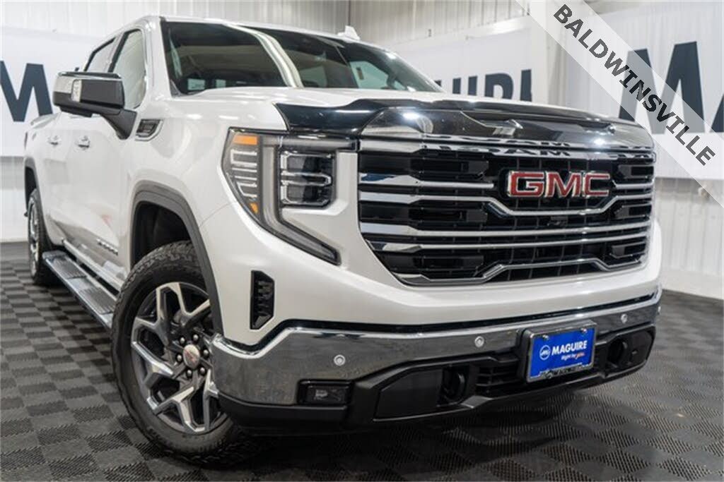 2024 GMC Sierra 1500 SLT Crew Cab 4WD