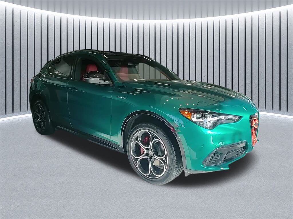 2025 Alfa Romeo Stelvio AWD
