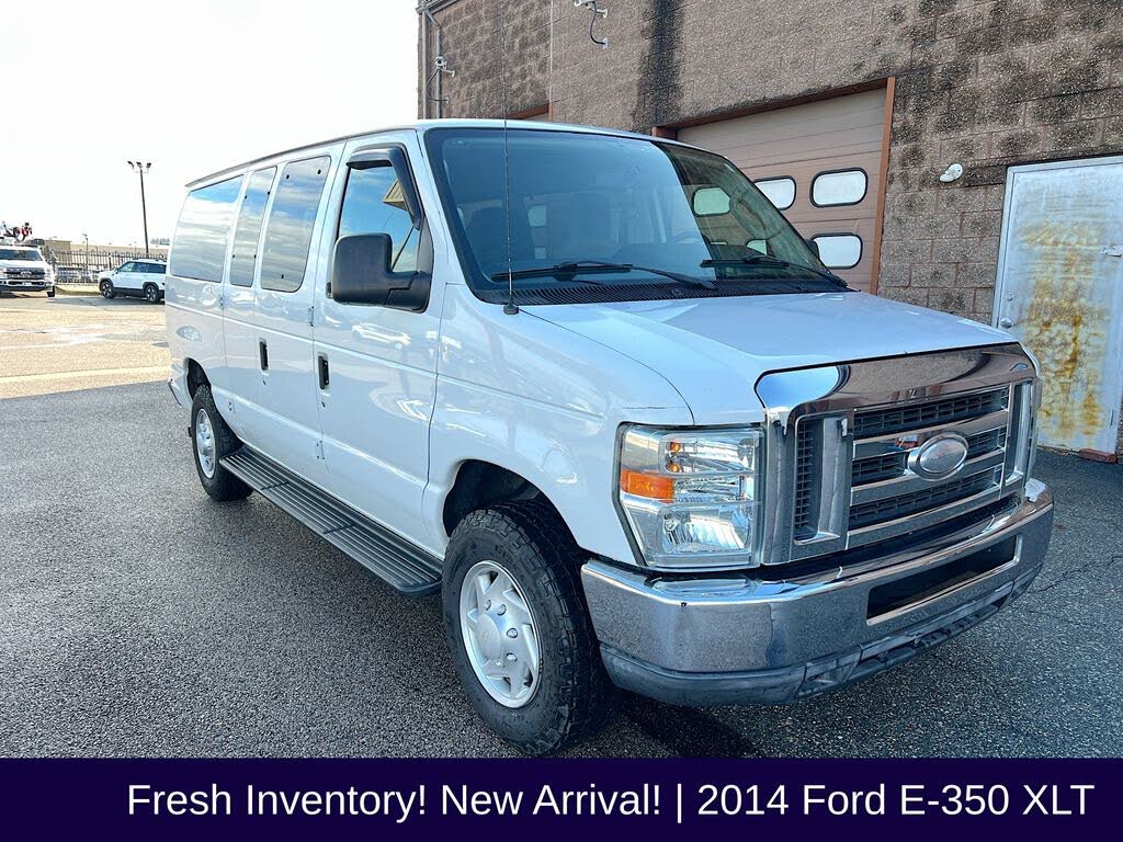 2014 Ford E-Series E-350 XLT Super Duty Passenger Van
