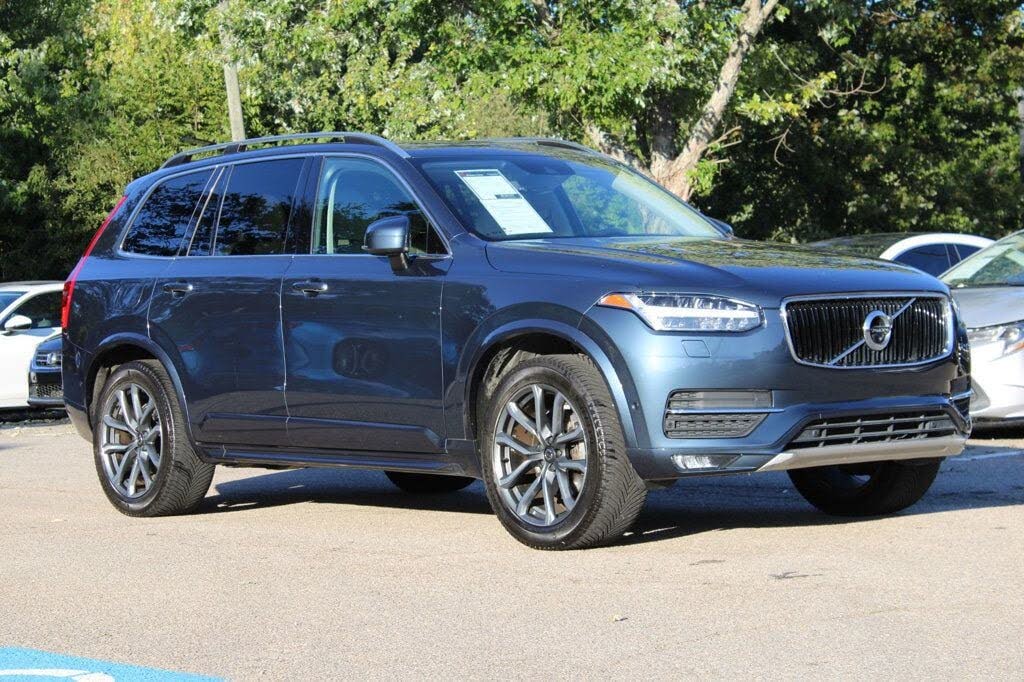 2018 Volvo XC90 T6 Momentum AWD