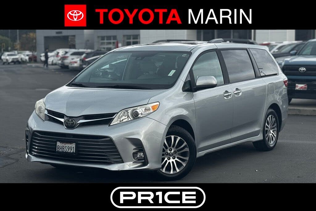 2019 Toyota Sienna XLE Premium 8-Passenger FWD