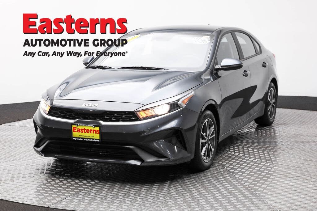 2022 Kia Forte LXS FWD