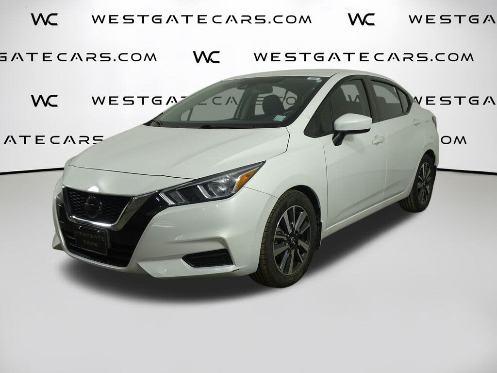 2022 Nissan Versa SV FWD