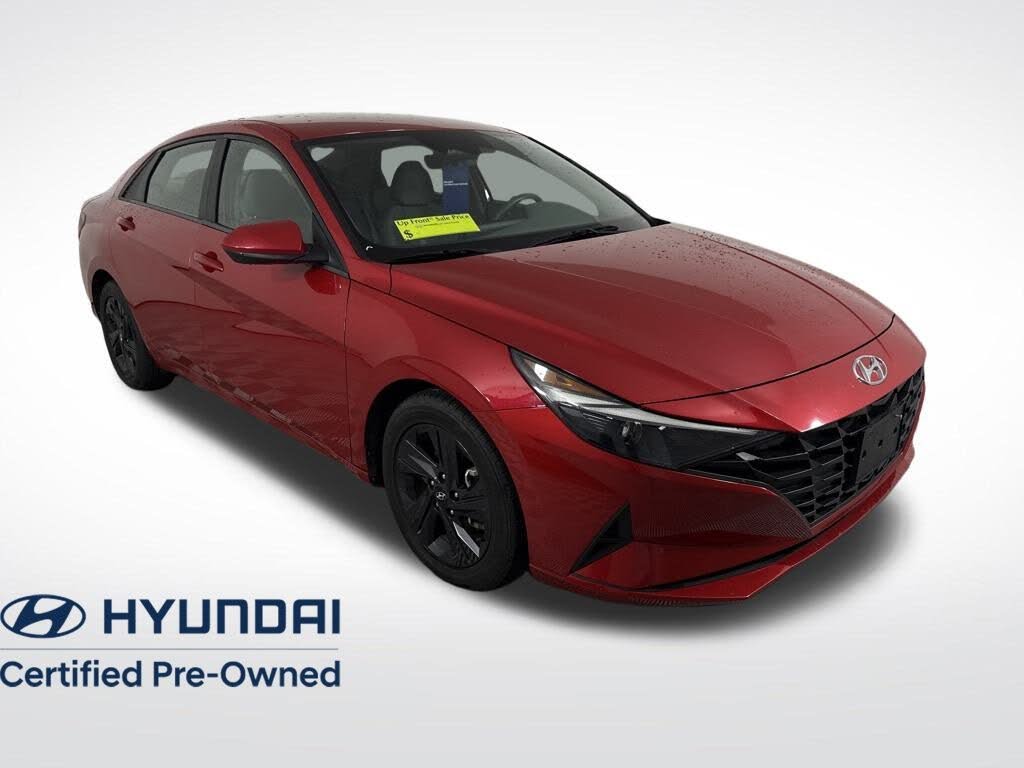 2023 Hyundai Elantra SEL FWD