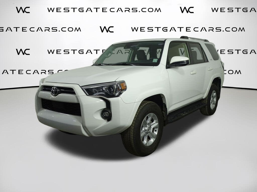 2024 Toyota 4Runner SR5 4WD