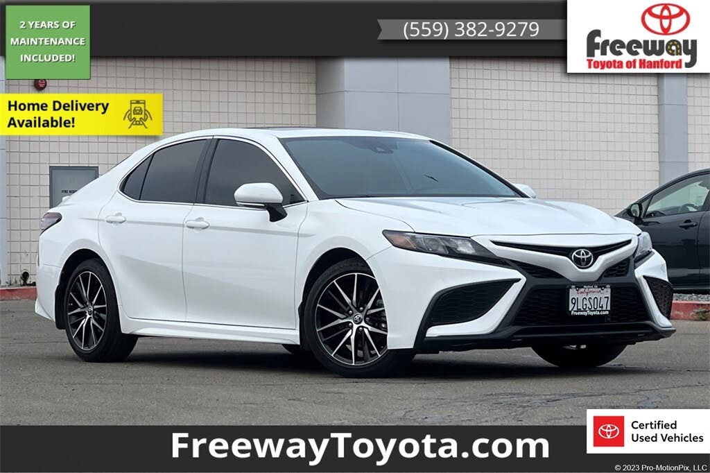 2024 Toyota Camry SE FWD