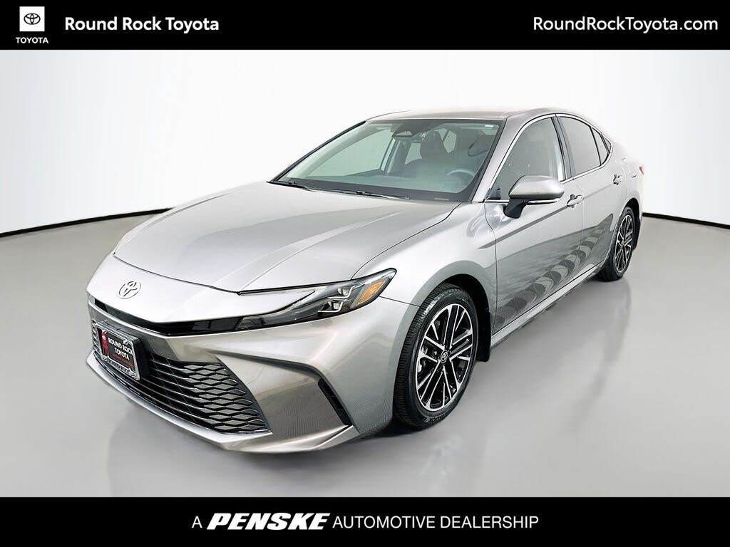 2025 Toyota Camry XLE FWD