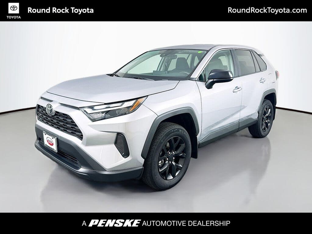 2025 Toyota RAV4 LE FWD