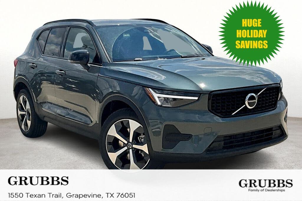 2026 Volvo XC40 B5 Core AWD