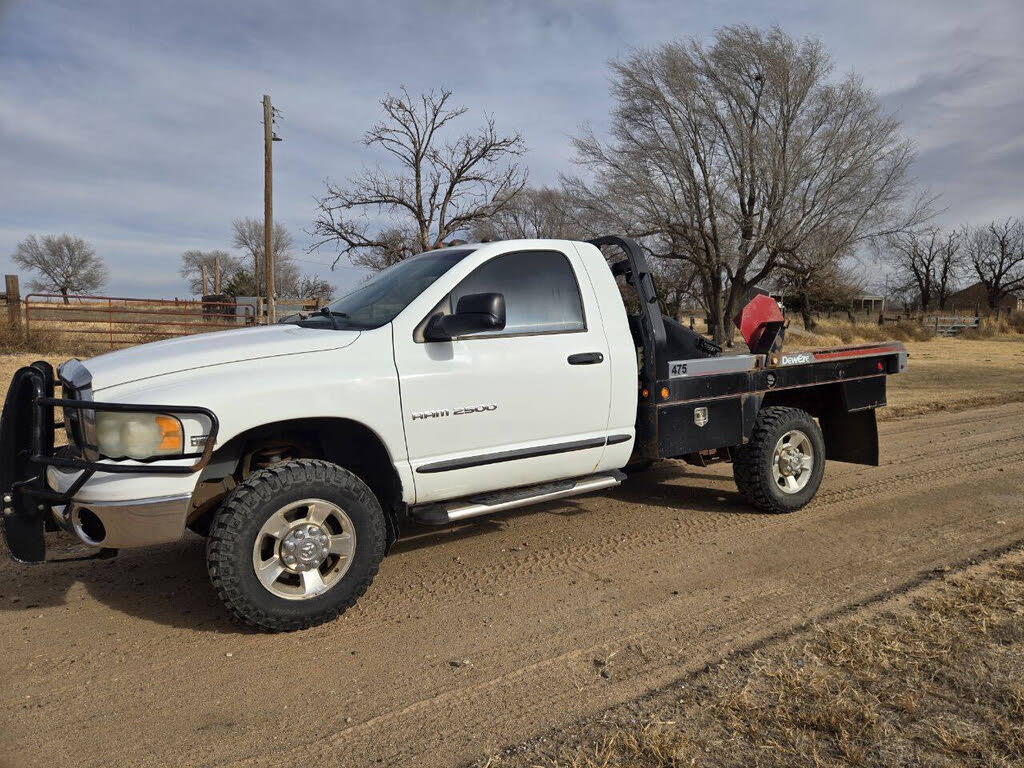 2004 Dodge RAM 2500 ST LB 4WD