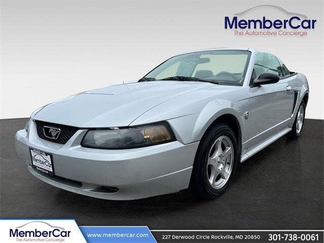 2004 Ford Mustang Deluxe Convertible RWD