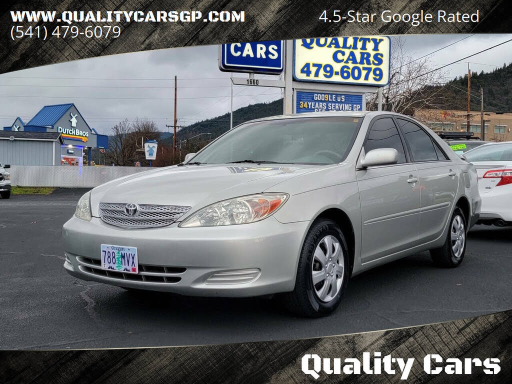 2004 Toyota Camry LE FWD