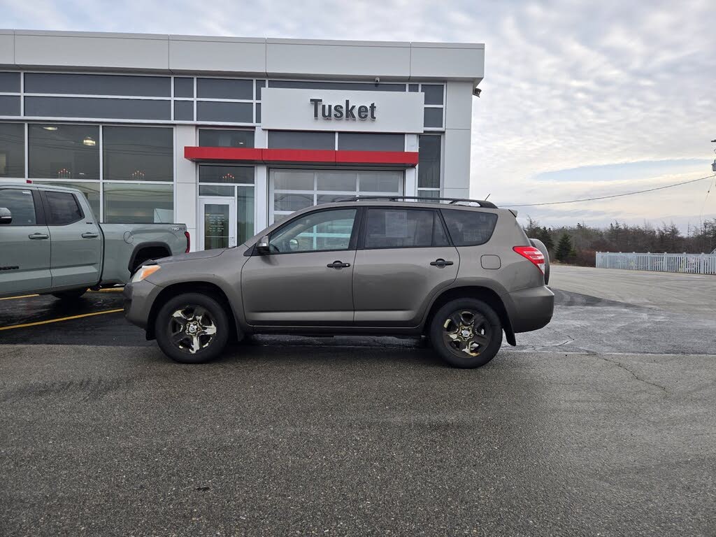 2011 Toyota RAV4 Base V6 4WD