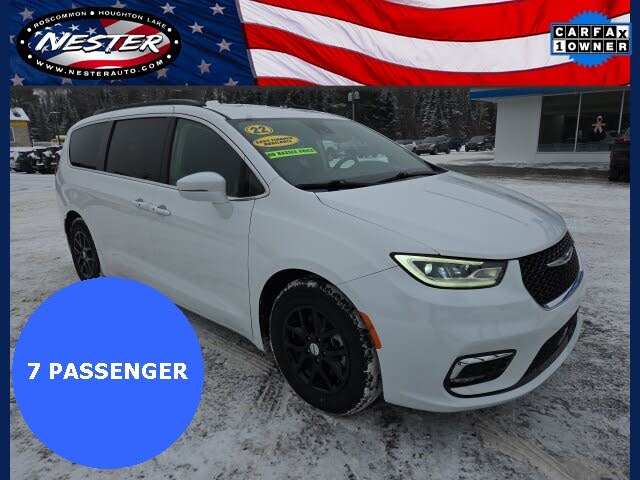 2022 Chrysler Pacifica Touring L FWD