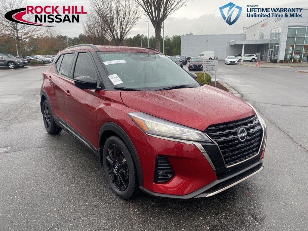 2023 Nissan Kicks SR FWD