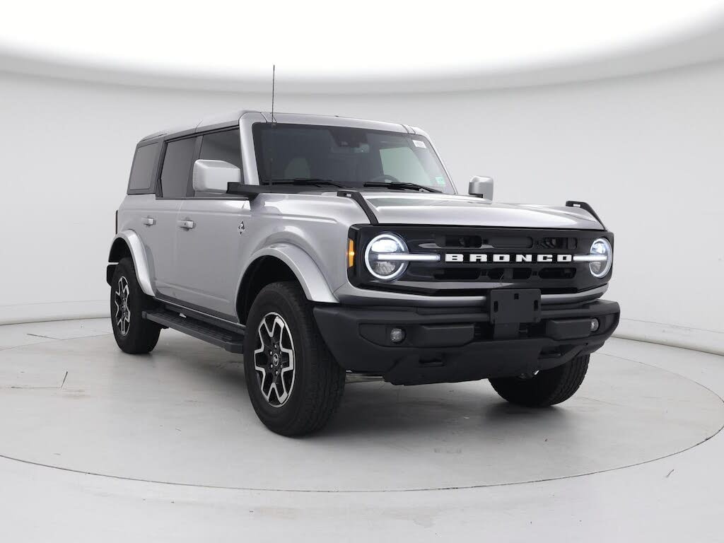 2024 Ford Bronco Outer Banks 4-Door 4WD