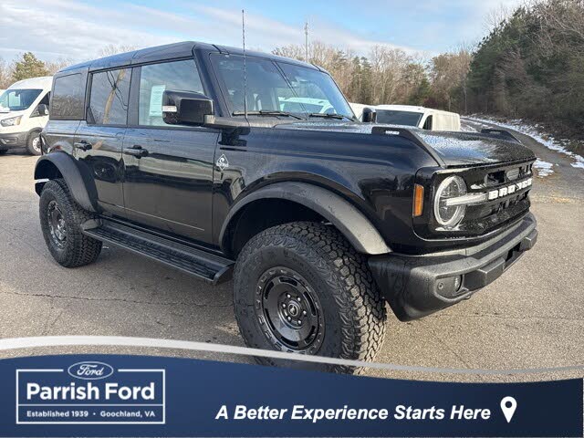 2025 Ford Bronco Outer Banks 4-Door 4WD