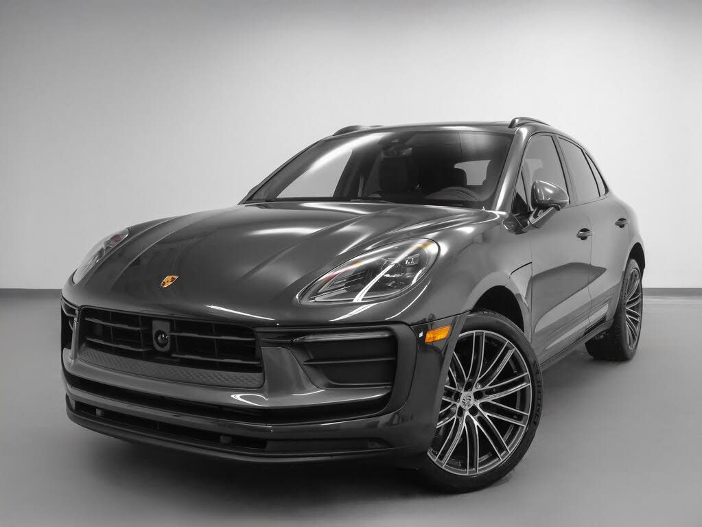 2025 Porsche Macan T AWD