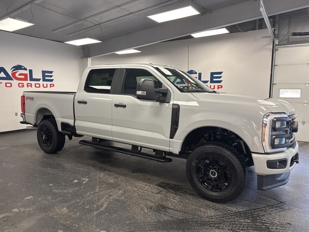 2026 Ford F-250 Super Duty XL Crew Cab 4WD