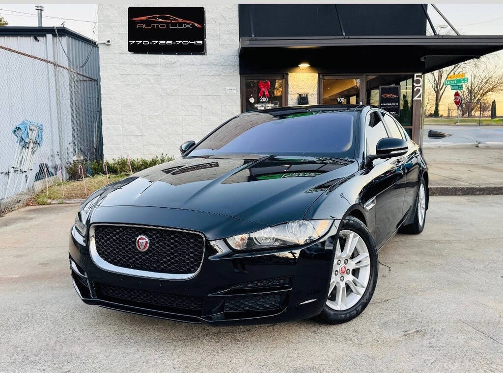 2017 Jaguar XE 25t Premium RWD
