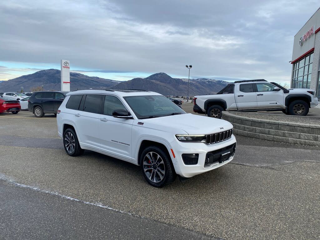 2022 Jeep Grand Cherokee L Overland 4WD