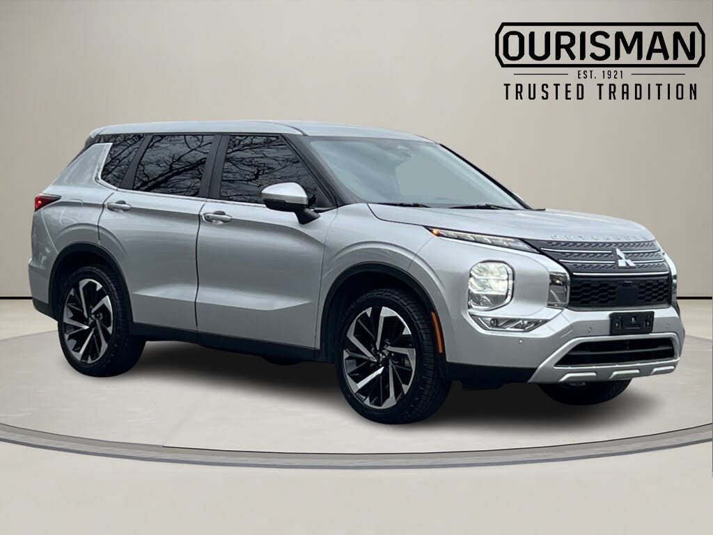 2022 Mitsubishi Outlander SE FWD