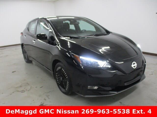 2024 Nissan LEAF SV Plus FWD