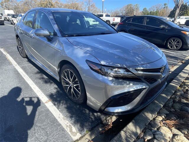 2024 Toyota Camry SE FWD
