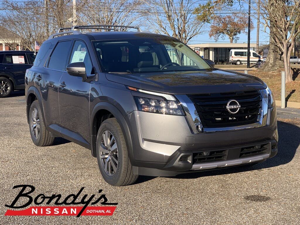 2025 Nissan Pathfinder SL FWD