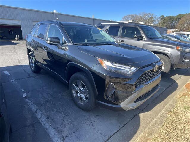 2025 Toyota RAV4 XLE AWD