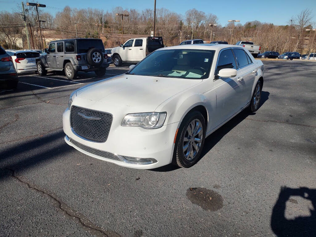 2017 Chrysler 300 Limited AWD
