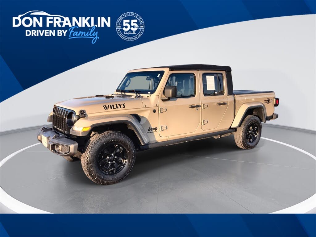 2022 Jeep Gladiator Willys Crew Cab 4WD