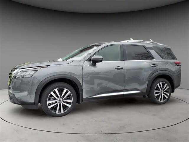 2025 Nissan Pathfinder Platinum 4WD