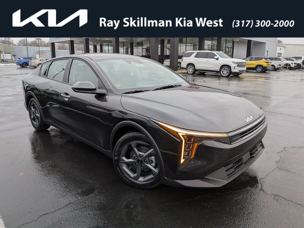 2026 Kia K4 LXS FWD