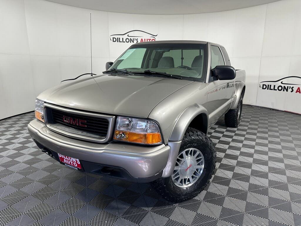 2001 GMC Sonoma SLS Extended Cab Short Bed 4WD