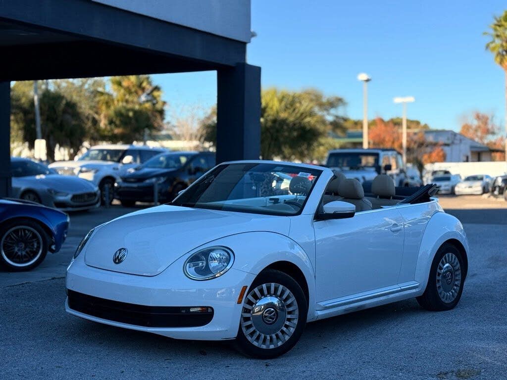2013 Volkswagen Beetle 2.5L Convertible