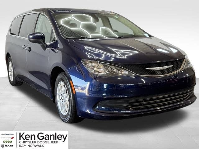 2017 Chrysler Pacifica Touring FWD