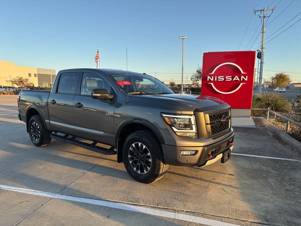 2021 Nissan Titan PRO-4X Crew Cab 4WD