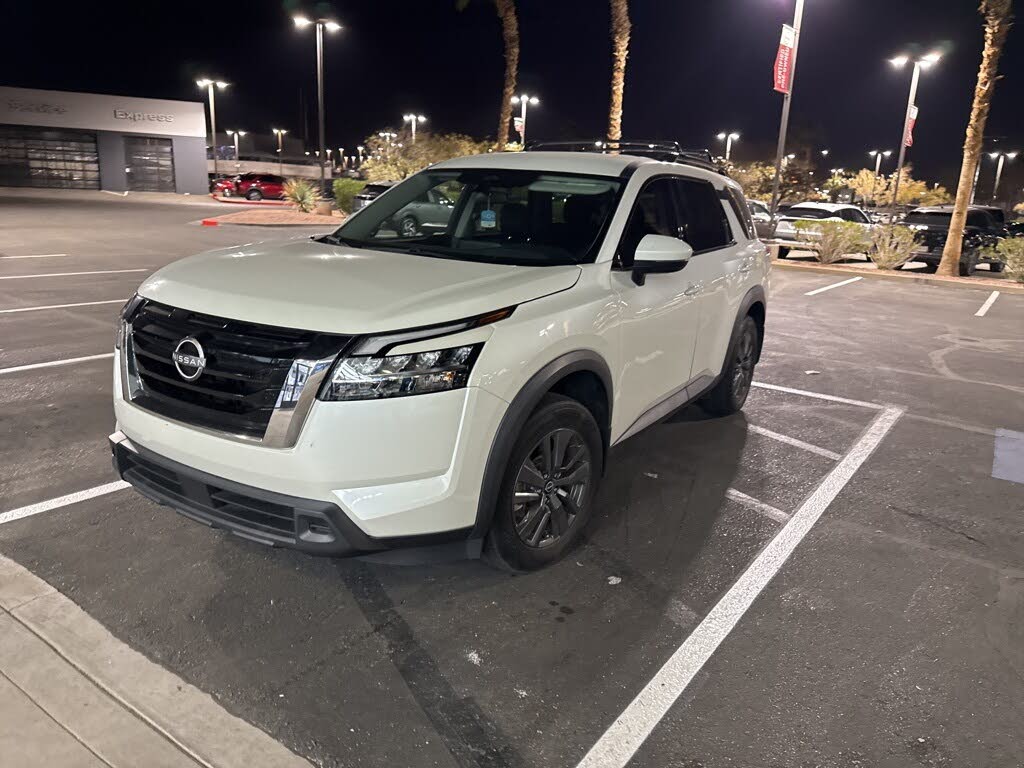 2022 Nissan Pathfinder SV FWD