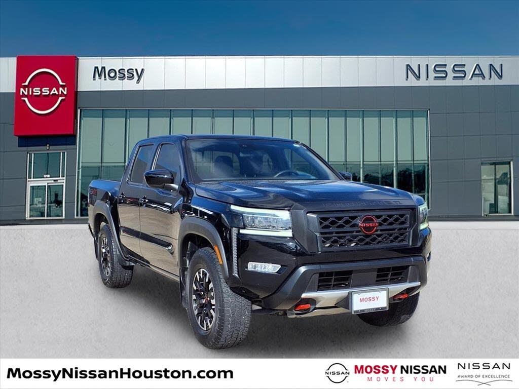 2023 Nissan Frontier PRO-4X Crew Cab 4WD
