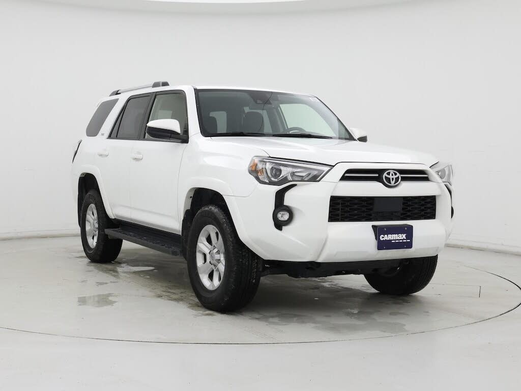 2024 Toyota 4Runner SR5 4WD