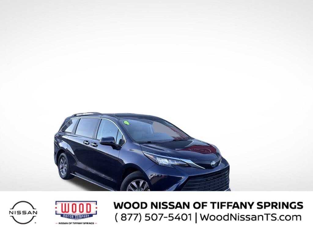 2024 Toyota Sienna XLE 7-Passenger FWD